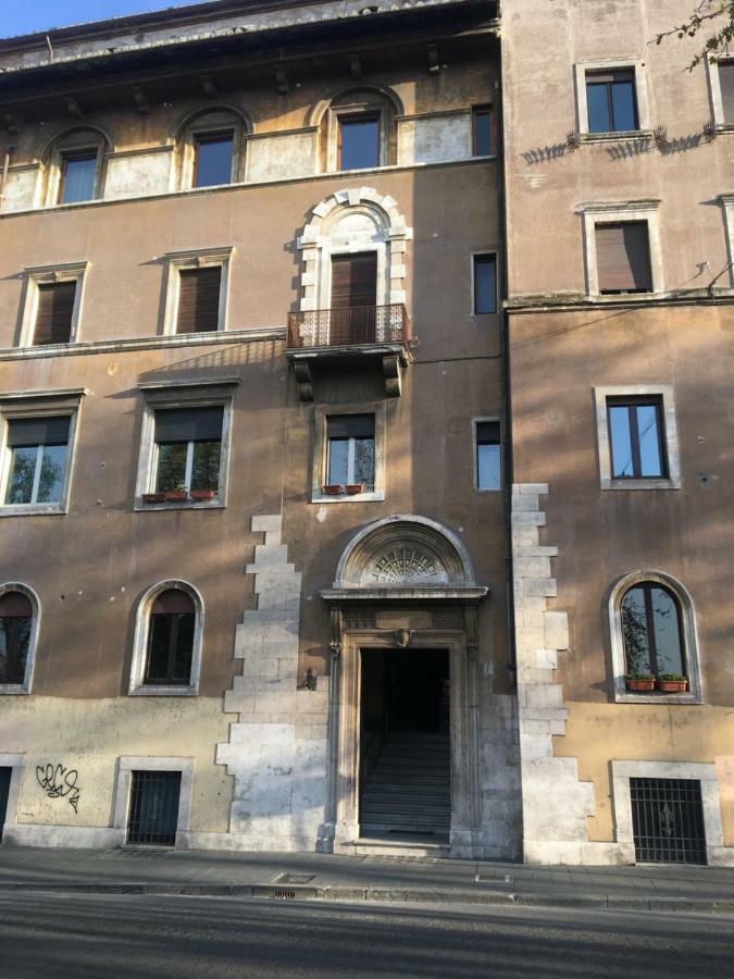 Finestra Su Castel Sant'angelo Apartamento *